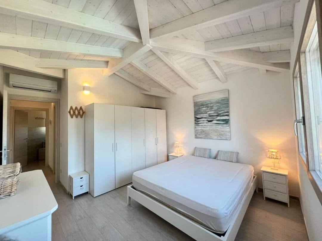 La Residenza Del Mare Holiday home Limpiddu